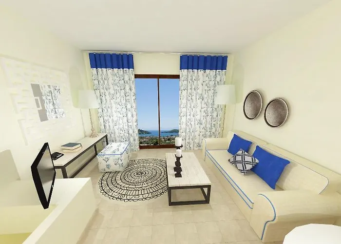 Apartahotel Living 4*