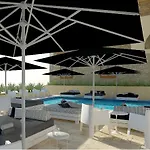Living مدينة سكياثوس