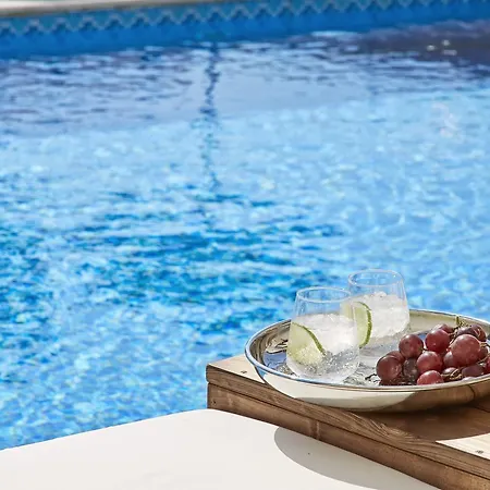 Living Aparthotel 3*