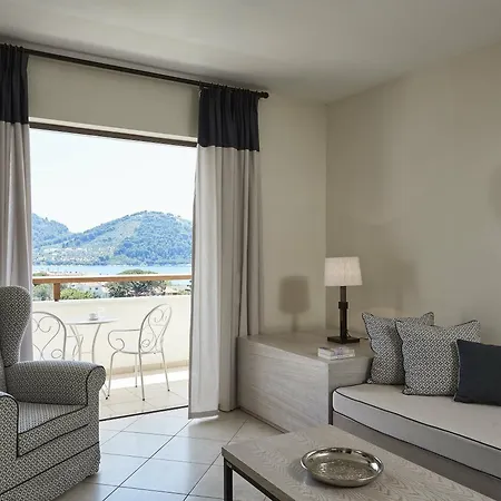 Living Aparthotel