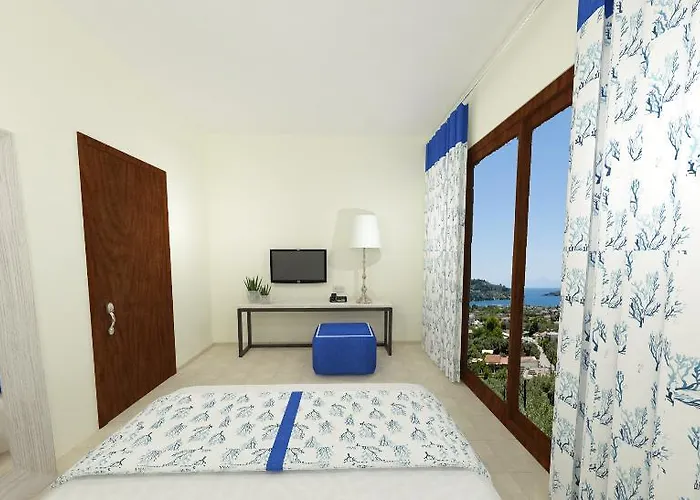 Apart-hotel Living 4*