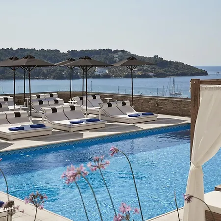 Living 4* Skiathos Chora