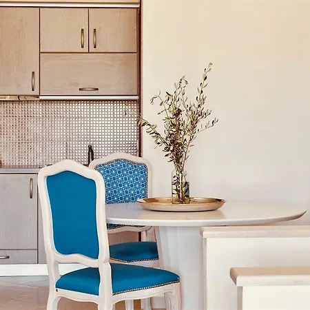 Living Skiathos Chora