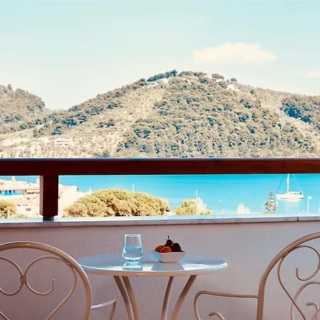 Appart hôtel Living Skiathos Chora